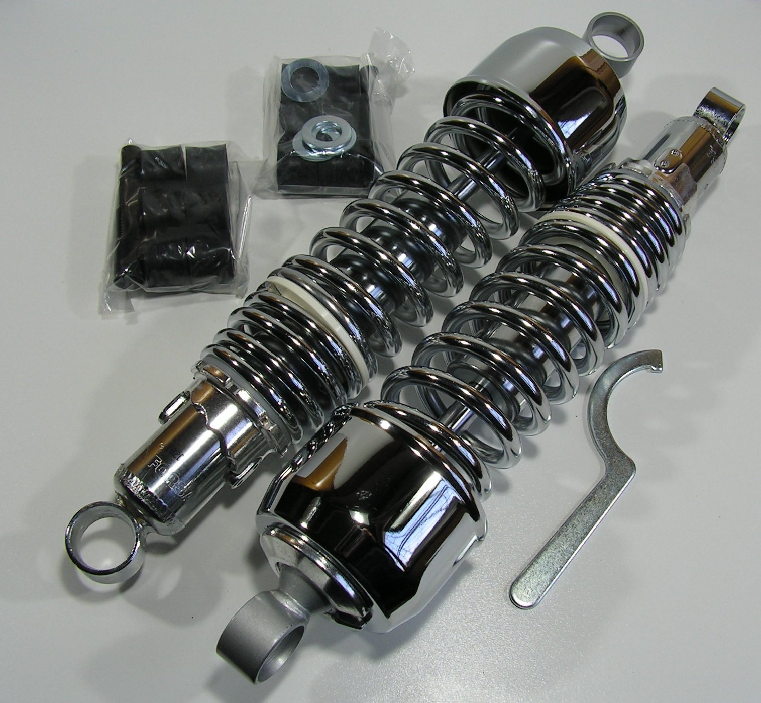 Amortyzatory Suzuki VS 800 600 750 Intruder Part number 23467332