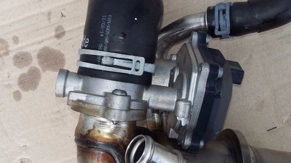VW GOLF VII 7 1.6 TDI ДРОСЕЛЬНА ЗАСЛІНКА4l131501c