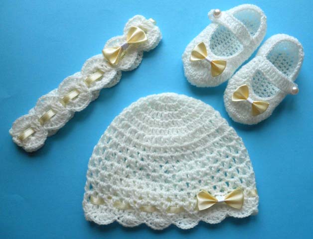 CZAPECZKA+OPASKA+BUCIKI szydełkowe WIOSNA chrzest Kolor biały