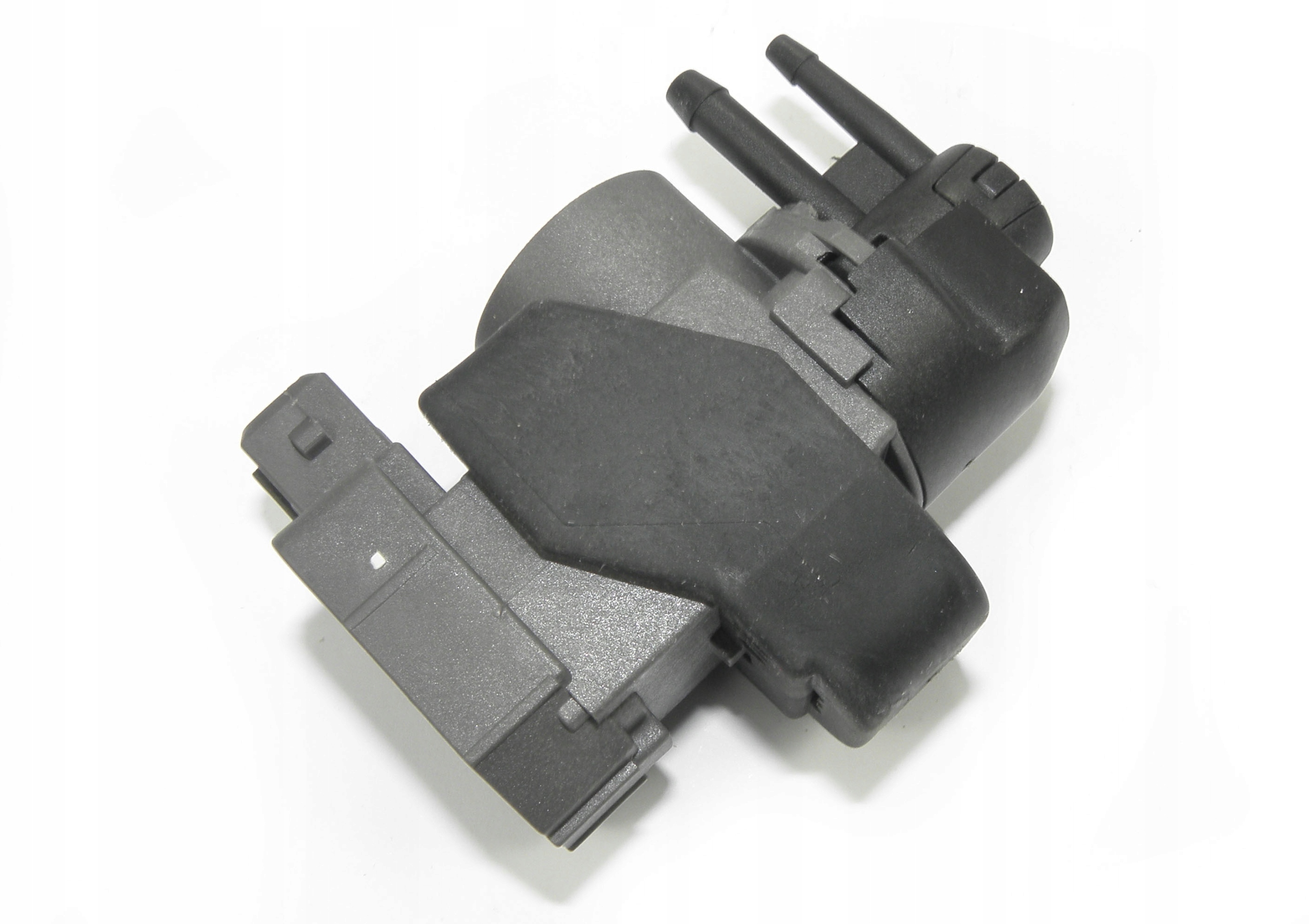 ELEKTROZAWÓR CIŚNIENIA TURBINY RENAULT 1.5-2.3 DCI 149566215R EAN (GTIN) 5903839555503