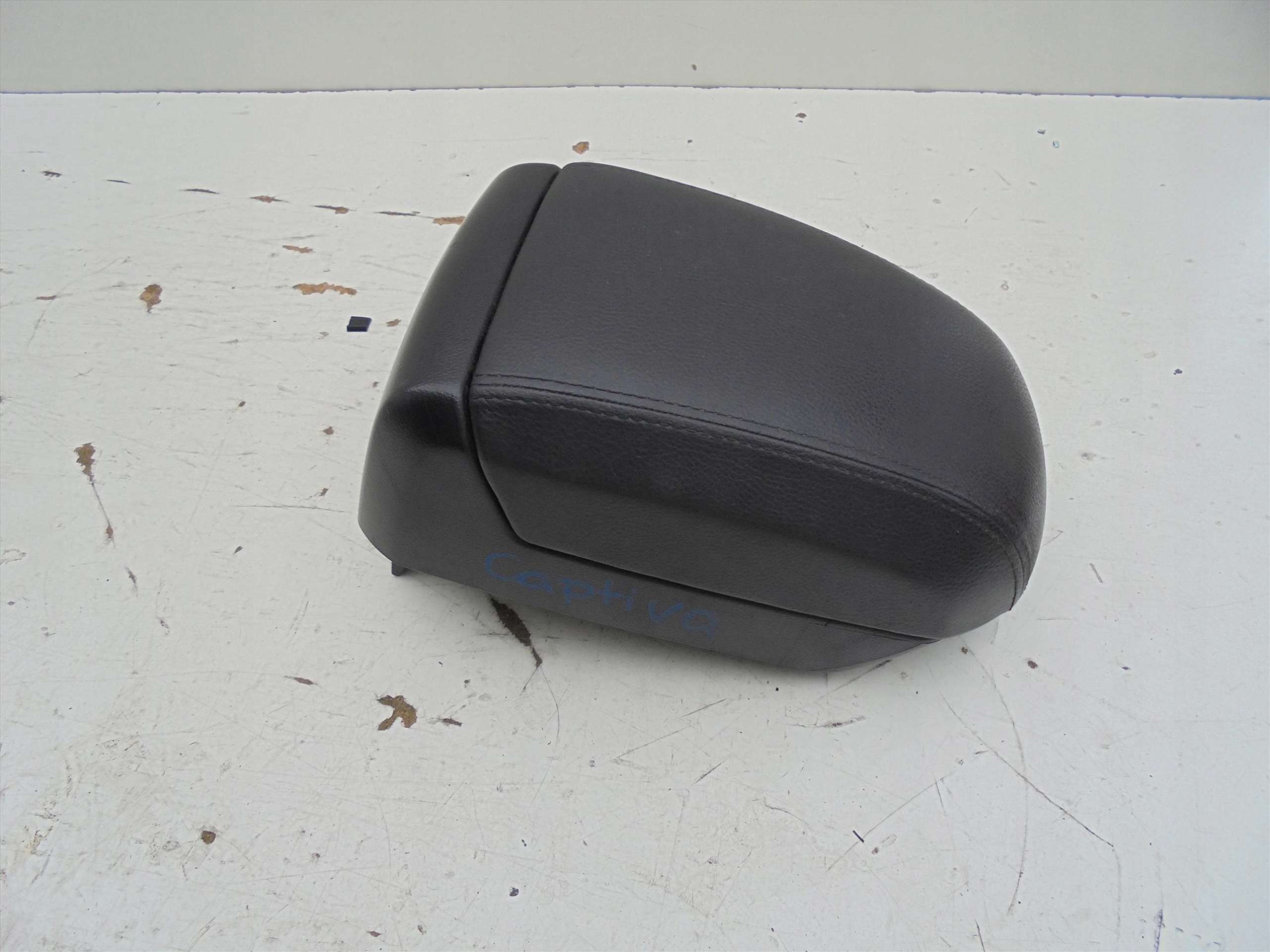 подлокотник кожа Chevrolet CAPTIVA