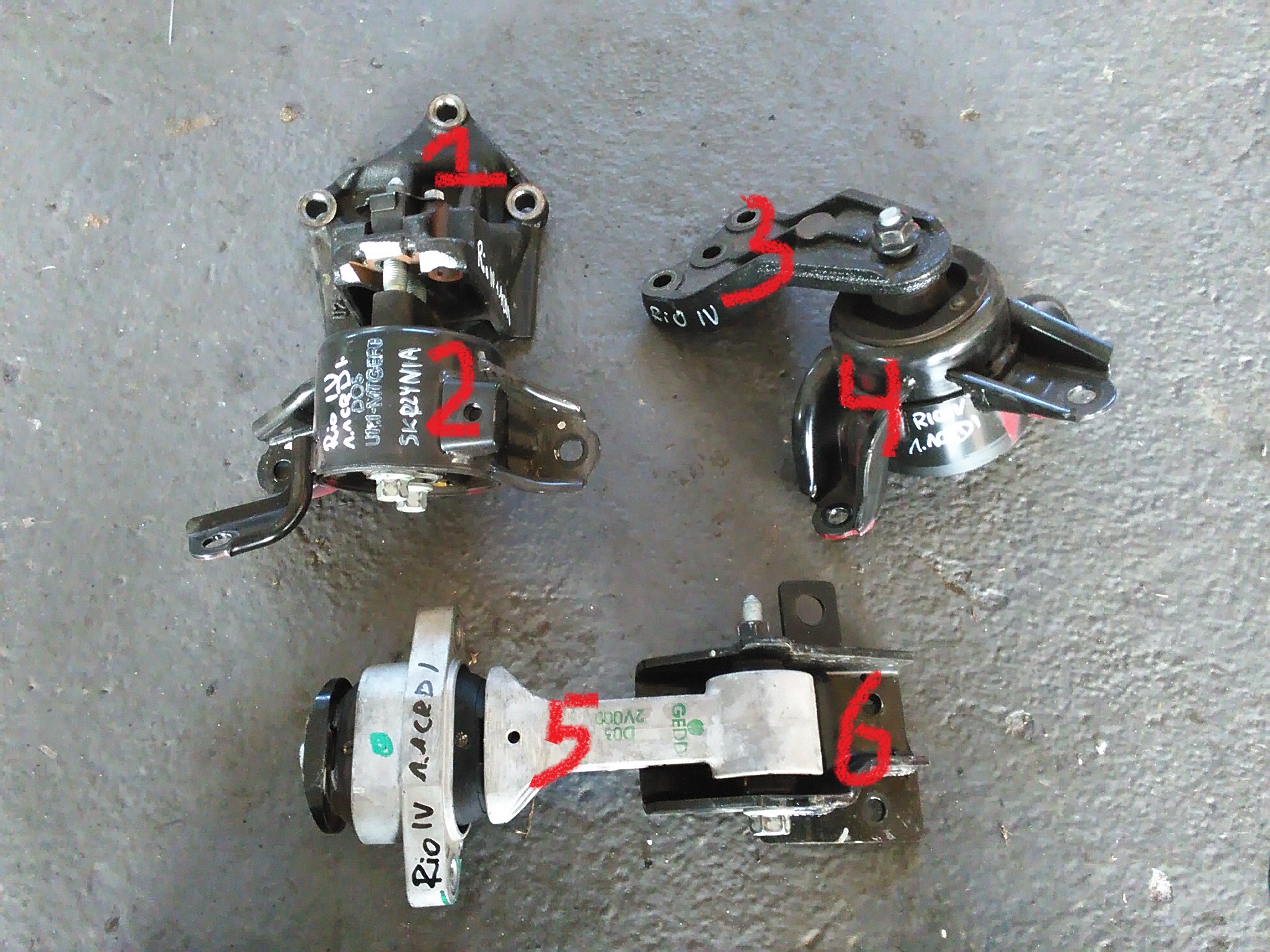 KIA RIO III IV 11 1.1CRDI PODUSZKA SILNIKA SKRZYNI