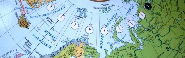 Globus 320 2w1 Podświetlany DREWNO Strefy czasowe APKA drewniana oprawa Rodzaj polityczno-fizyczny