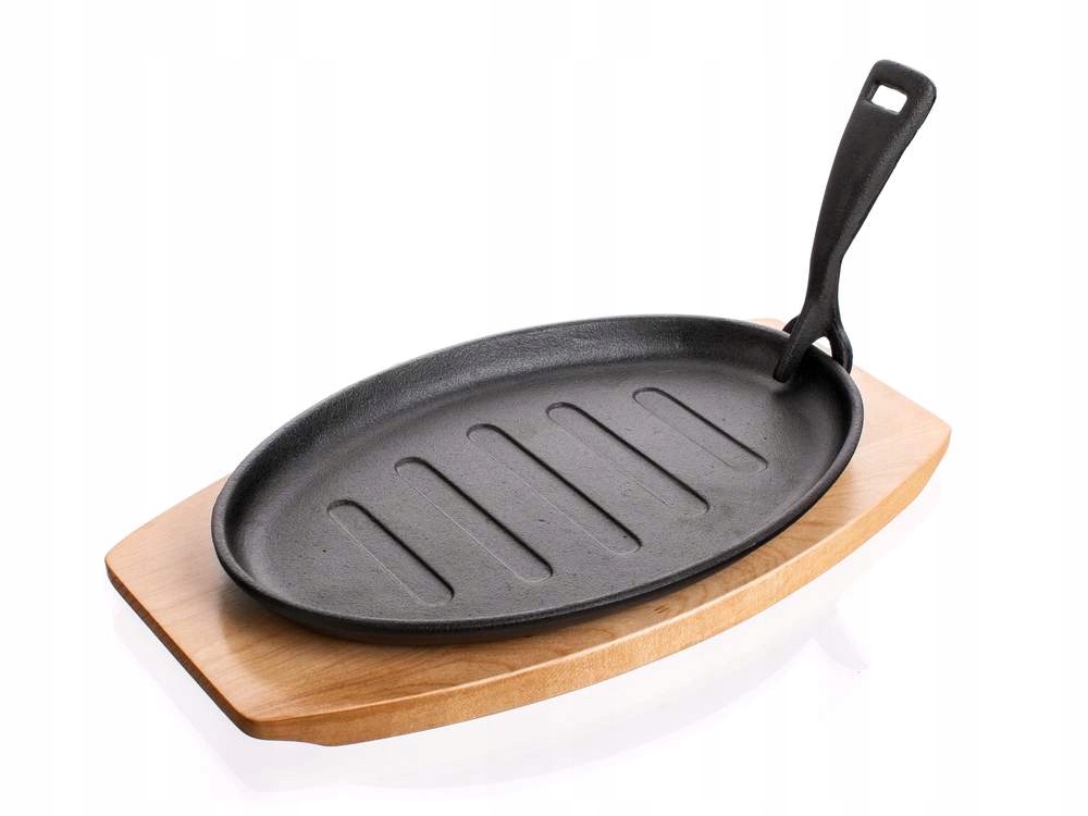 

Patelnia żeliwna na desce Grada Banquet 27cm deska