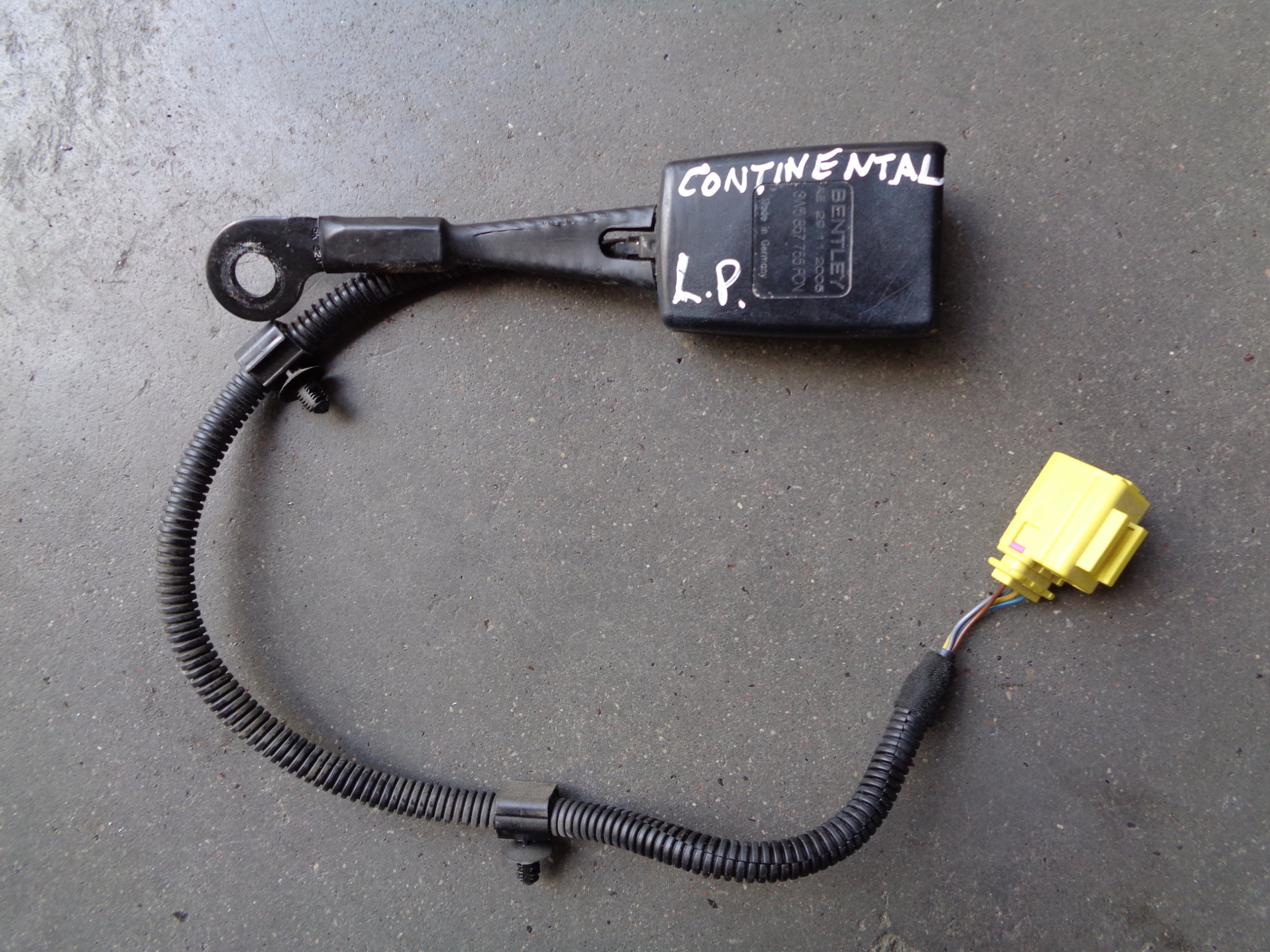 защелка ремня левый Bentley CONTINENTAL FLYING SPUR