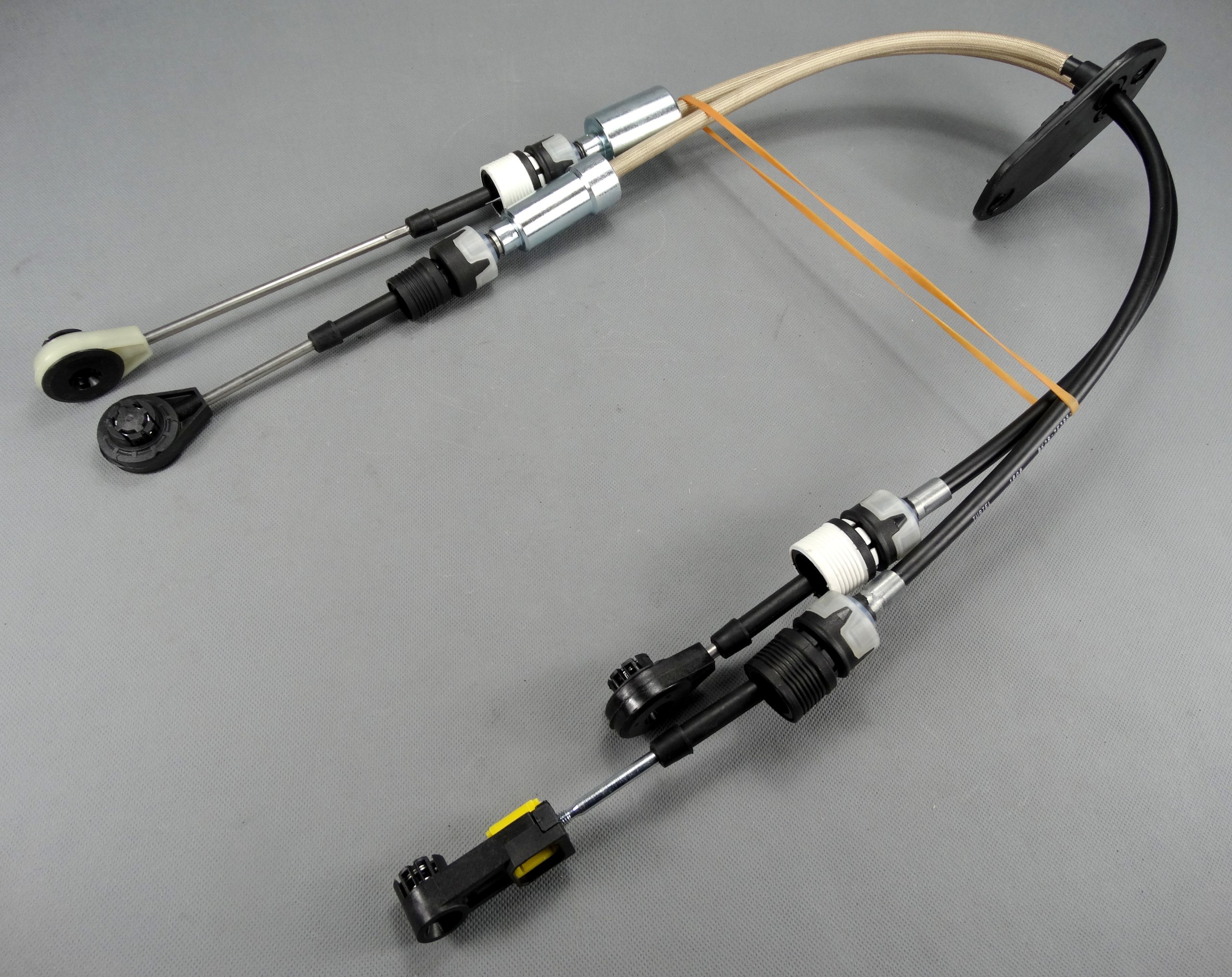 LINKI ZMIANY BIEGÓW FORD TRANSIT 14- 6 BIEGÓW FWD Rodzaj skrzyni Manualna