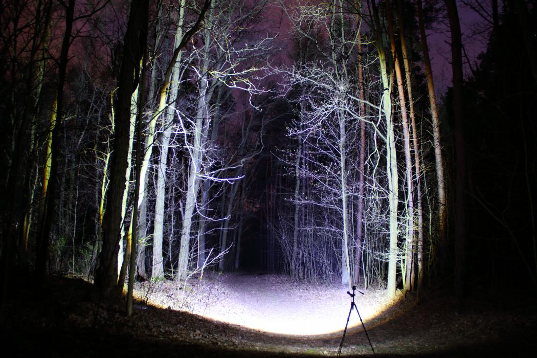 X-BALOG LATARKA CZOŁOWA CZOŁÓWKA XM-L T6 ZOOM USB Materiał ABS