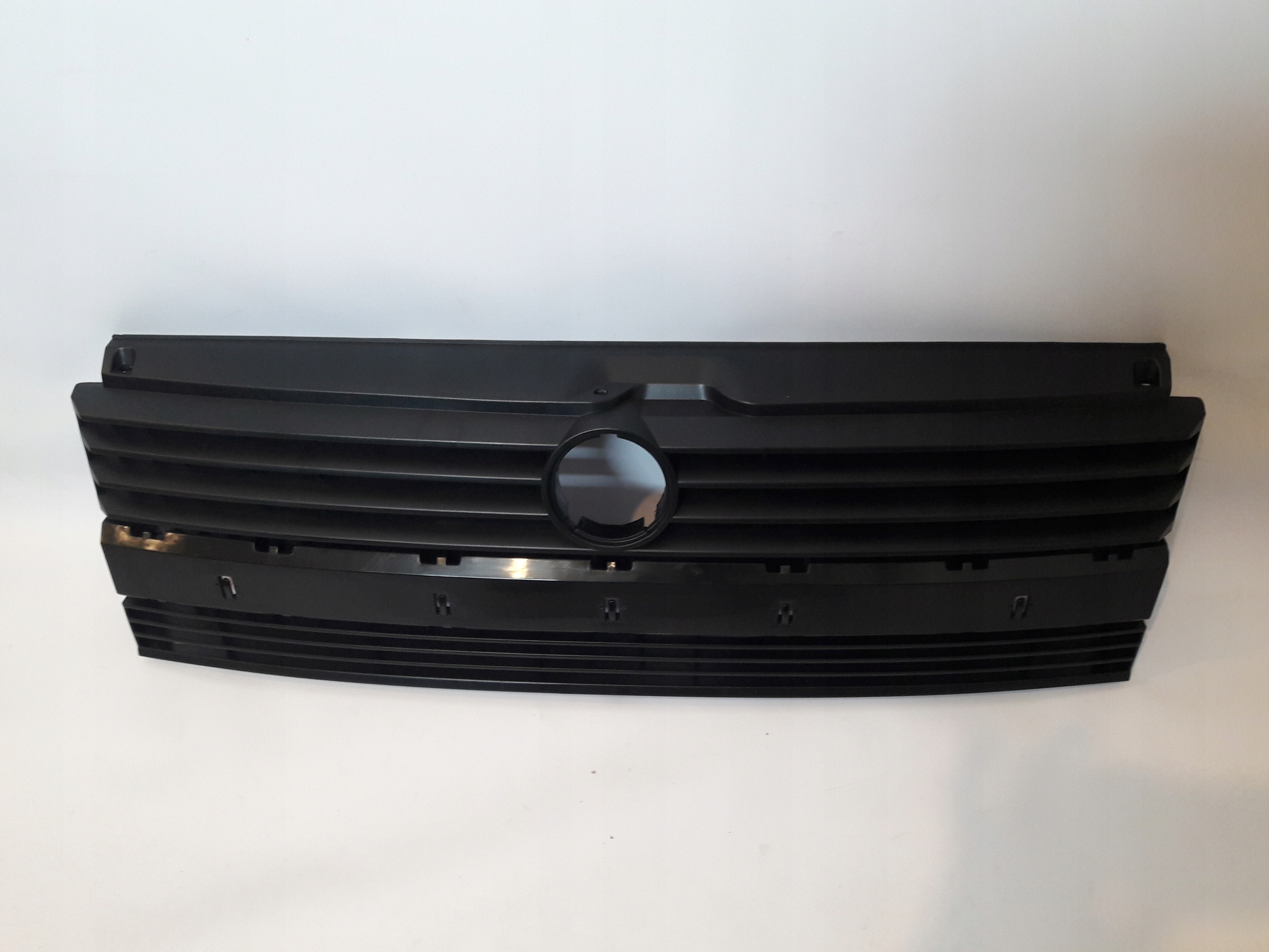 решетка радиатора + молдинг vw transporter T4 90-02 комплект