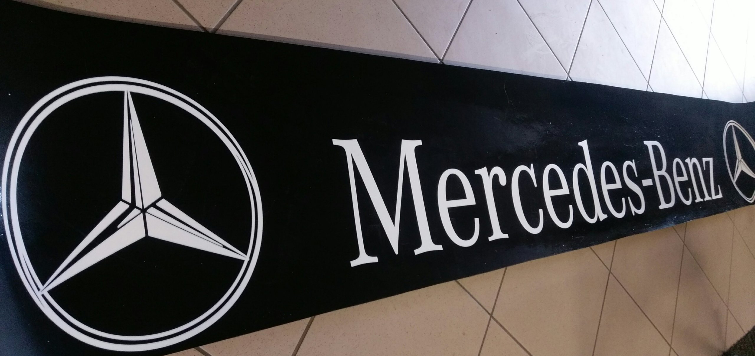 Chlapacz naczepy przyczepy CZARNY nadruk MERCEDES Installation side Rear