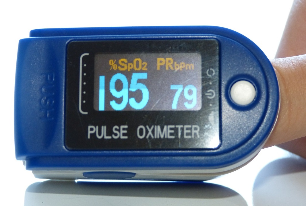 PULSOKSYMETR NAPALCOWY SPO2 PULS DZIECI ZESTAW 24H Marka Contec