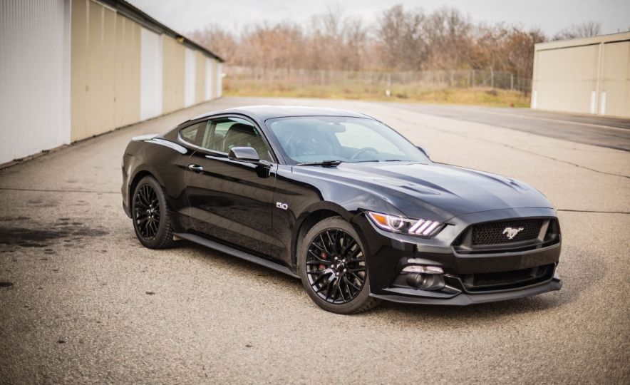 POSZYCIE DRZWI LEWE NOWE OE FORD MUSTANG 2015 - Producent części Ford OE