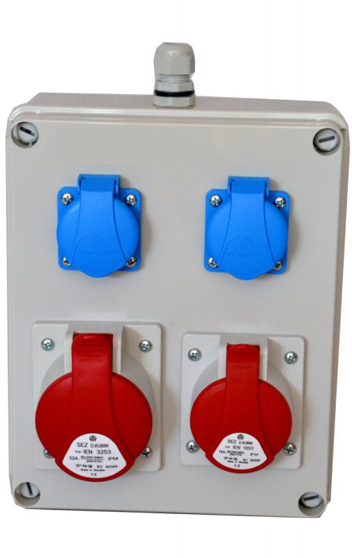 Stavební rozvaděč R1632 5x16A 32A