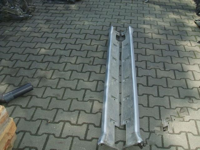 HONDA CR-V CRV 01-07 LISTWA PROGOWA prawa lewa