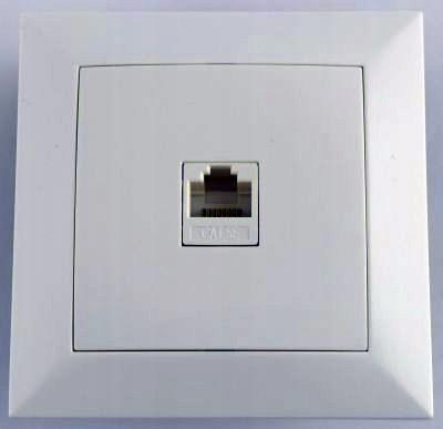 

Gniazdo komputerowe RJ45 białe Seria Corner Dpm