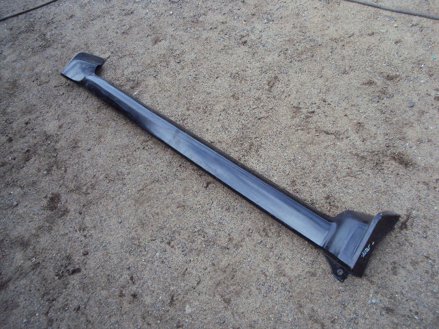 LISTWA PROGOWA PRAWA DODGE NITRO Producent części Dodge OE