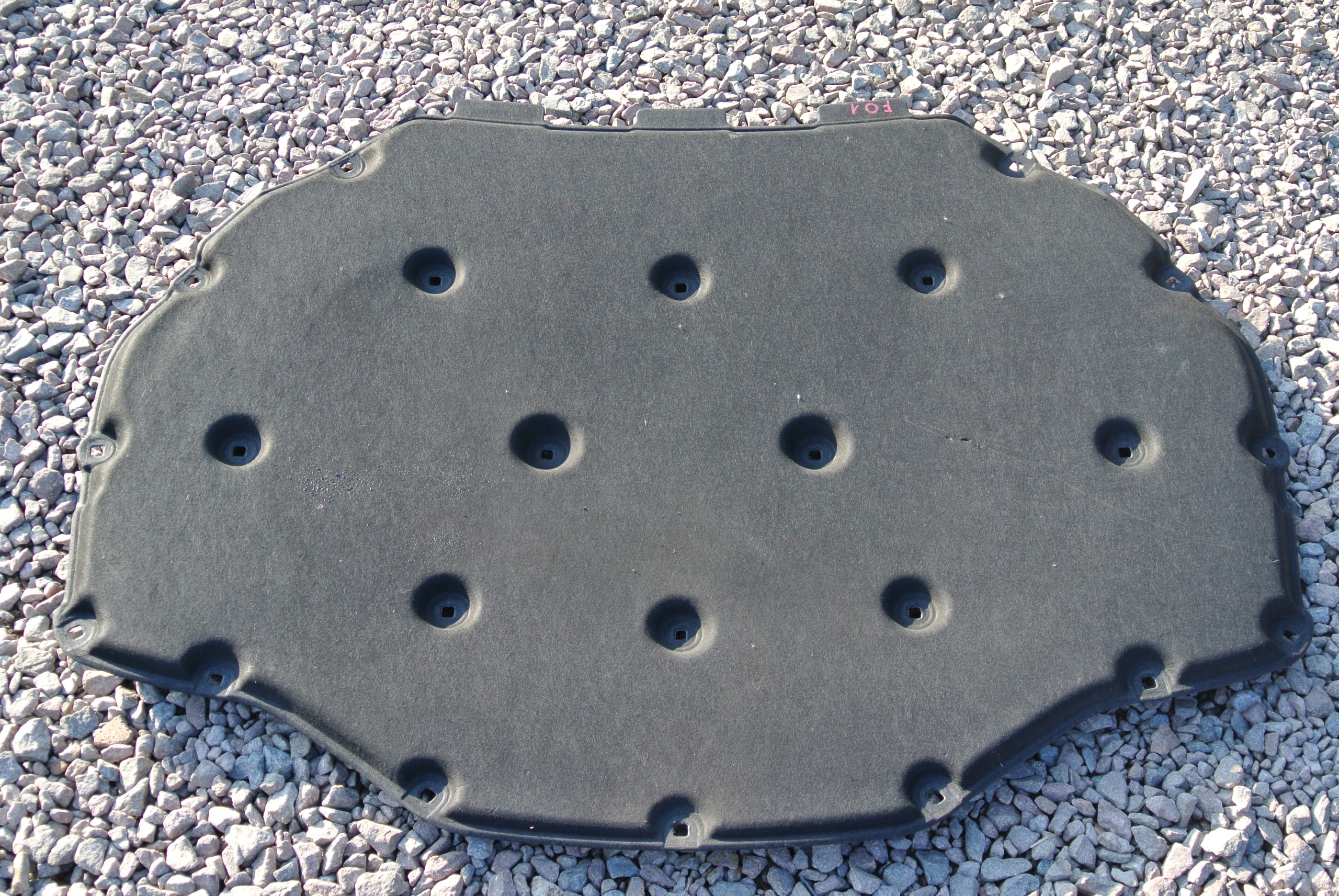 BMW F01 F02 звукоизоляция капота