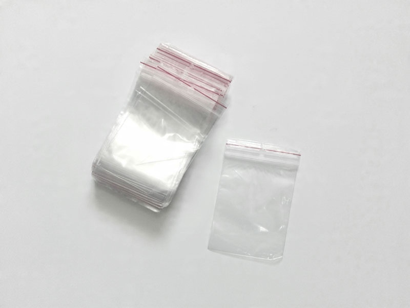 

Woreczki torebki strunowe 50x70mm 100szt.