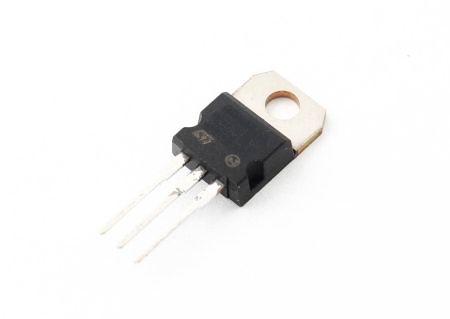 

Stabilizator 7824 CV 7824CV 15V 1,5A TO220