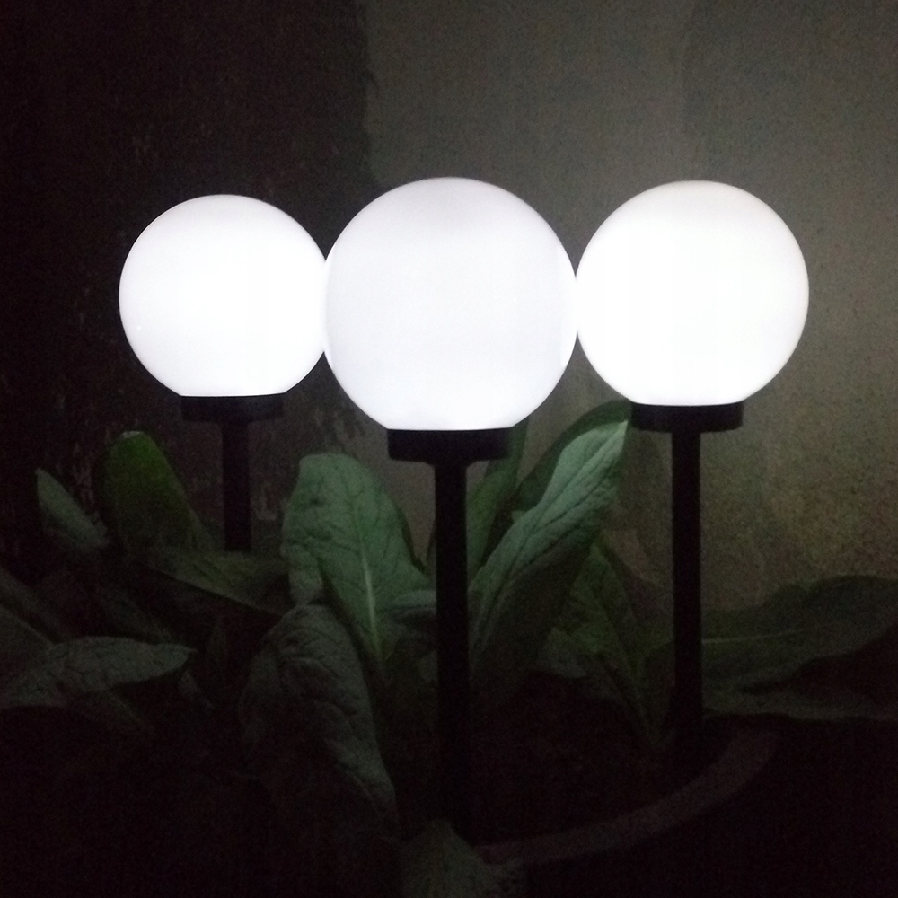 

Solarna lampa ogrodowa kula Led GB123 biała