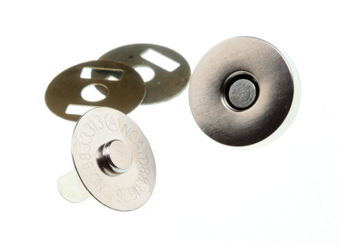 ZP757 Magnetické Zapínání Magnet Silné 18mm 100ks Výprodej