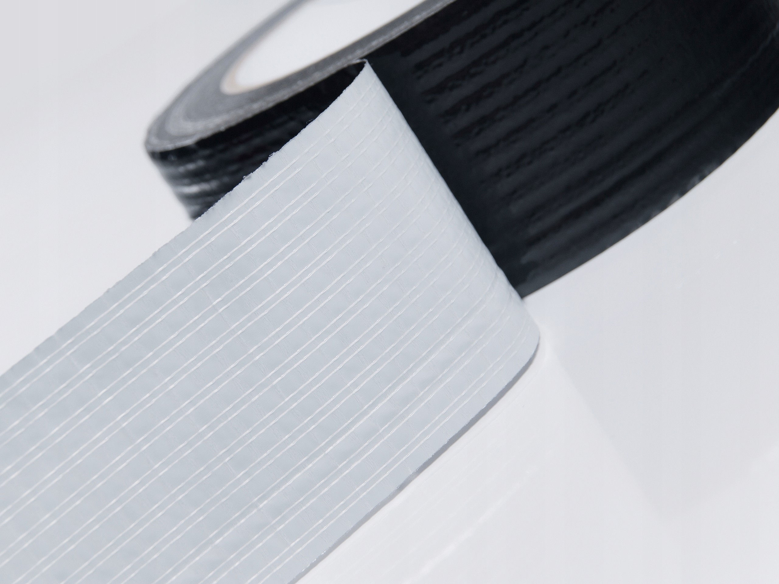 TAŚMA NAPRAWCZA POWER DUCT TAPE 48 x 50 BLACK Marka Parotec