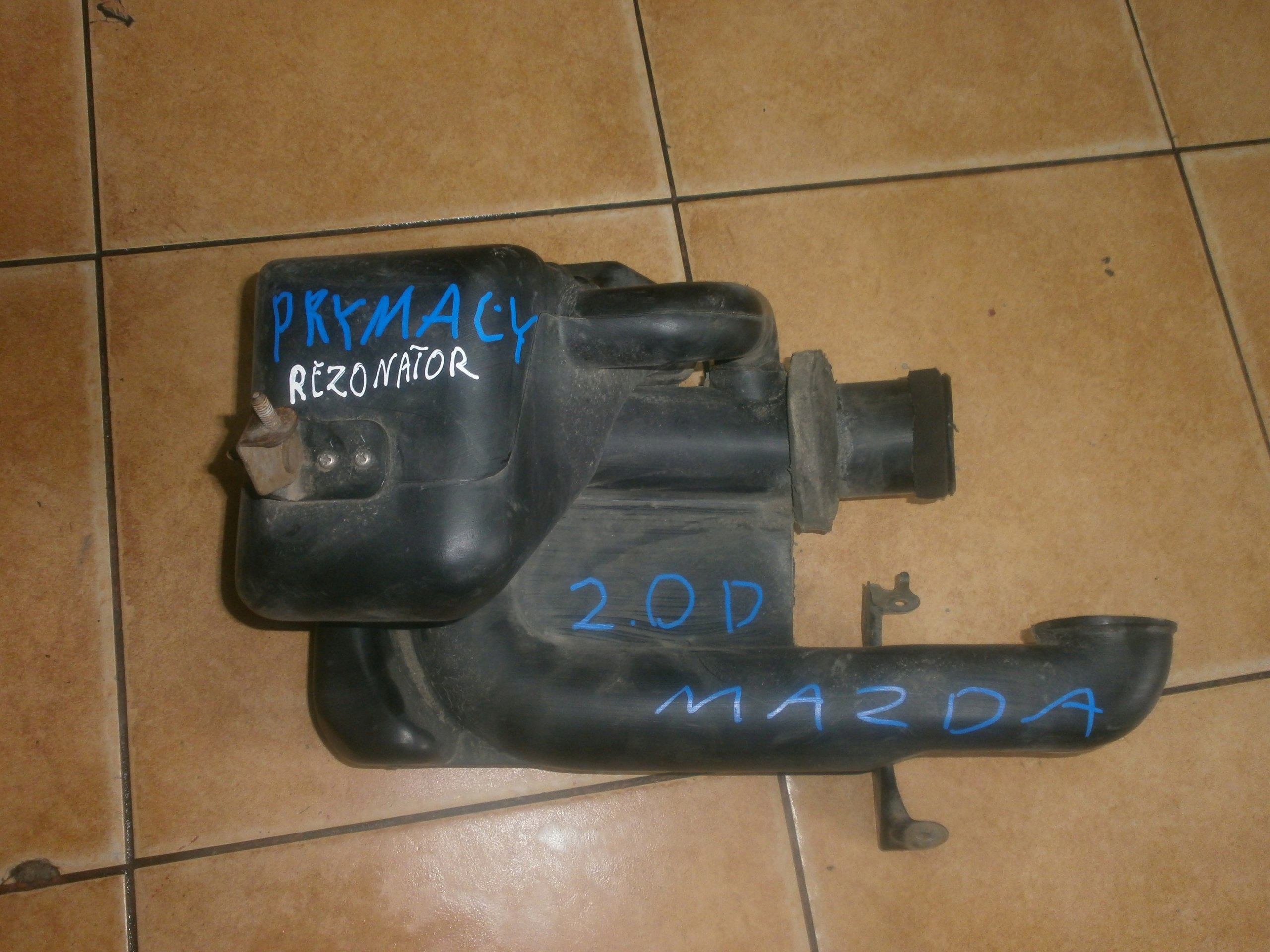 mazda PREMACY 03R резонатор впуск Воздух