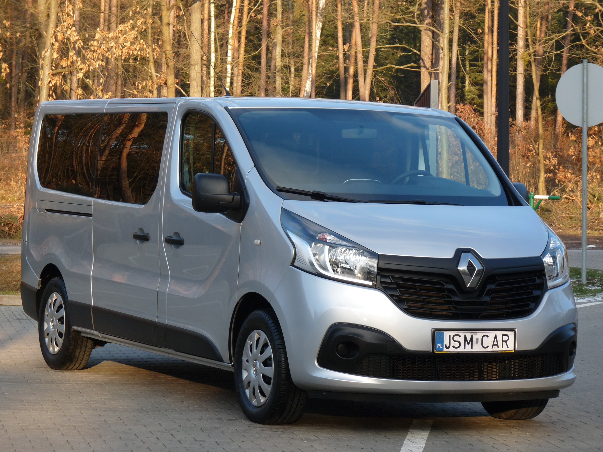 Фургон Renault Trafic 2016