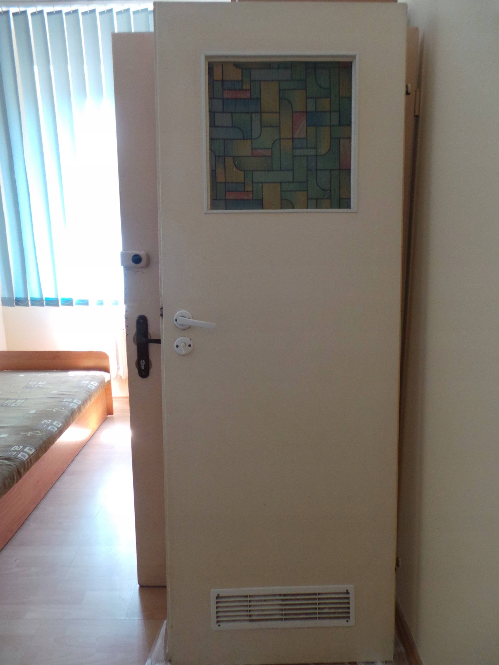 DRZWI ŁAZIENKOWE 70 cm LEWE 3 szt - 7510655503 - oficjalne archiwum allegro