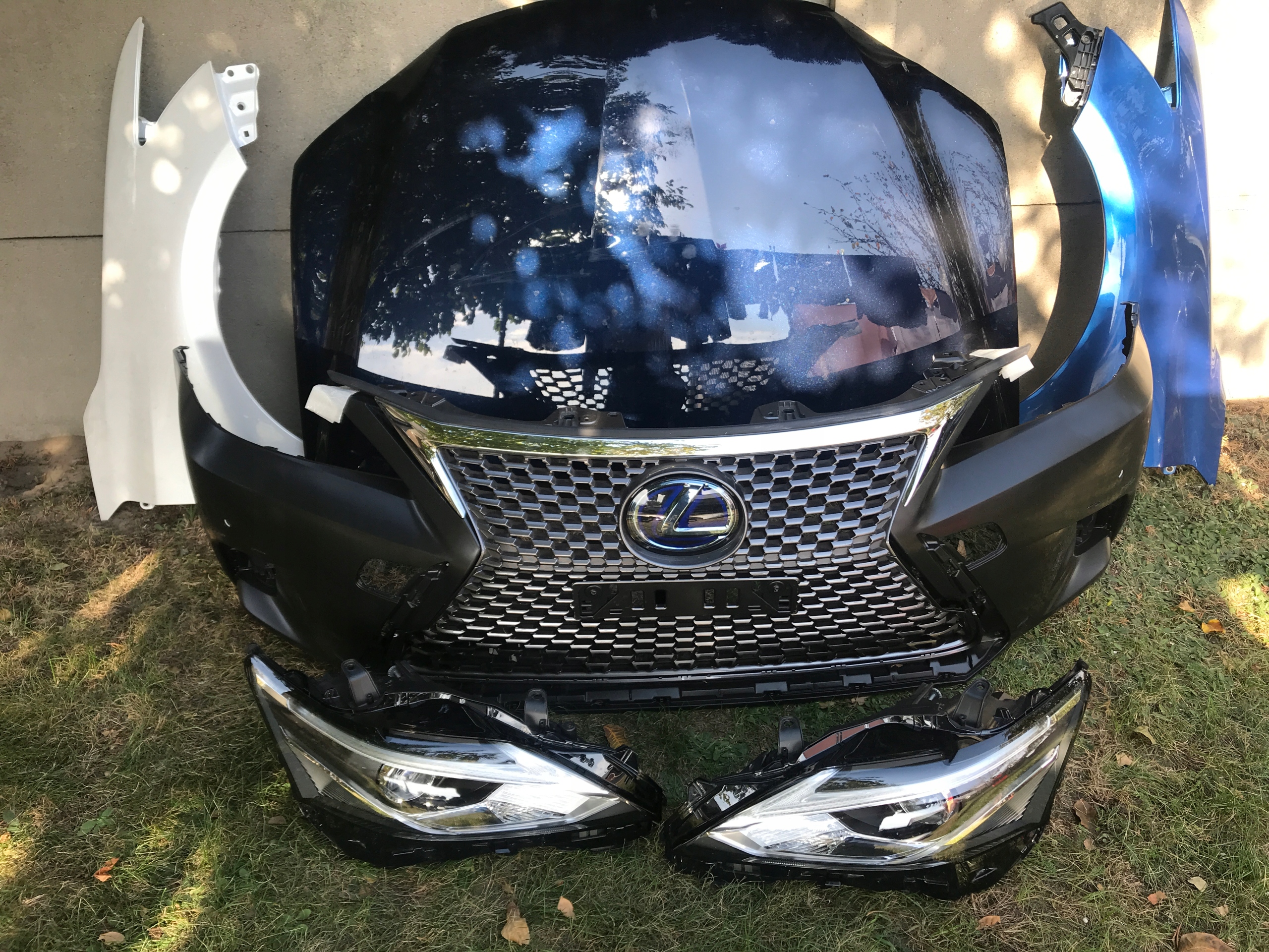 Lexus Ct FSport maska zderzak przod full led 18