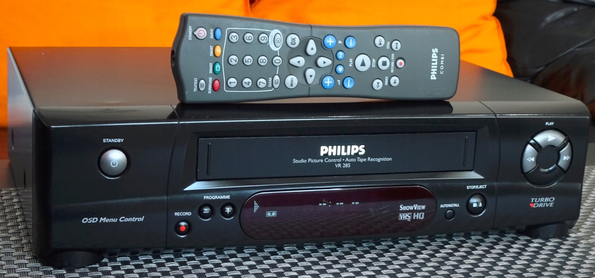 Philips vr. Видеомагнитофон Philips VR 888. Philips vr700/58. Видеомагнитофон Philips VR 969. Philips VR 820/58.
