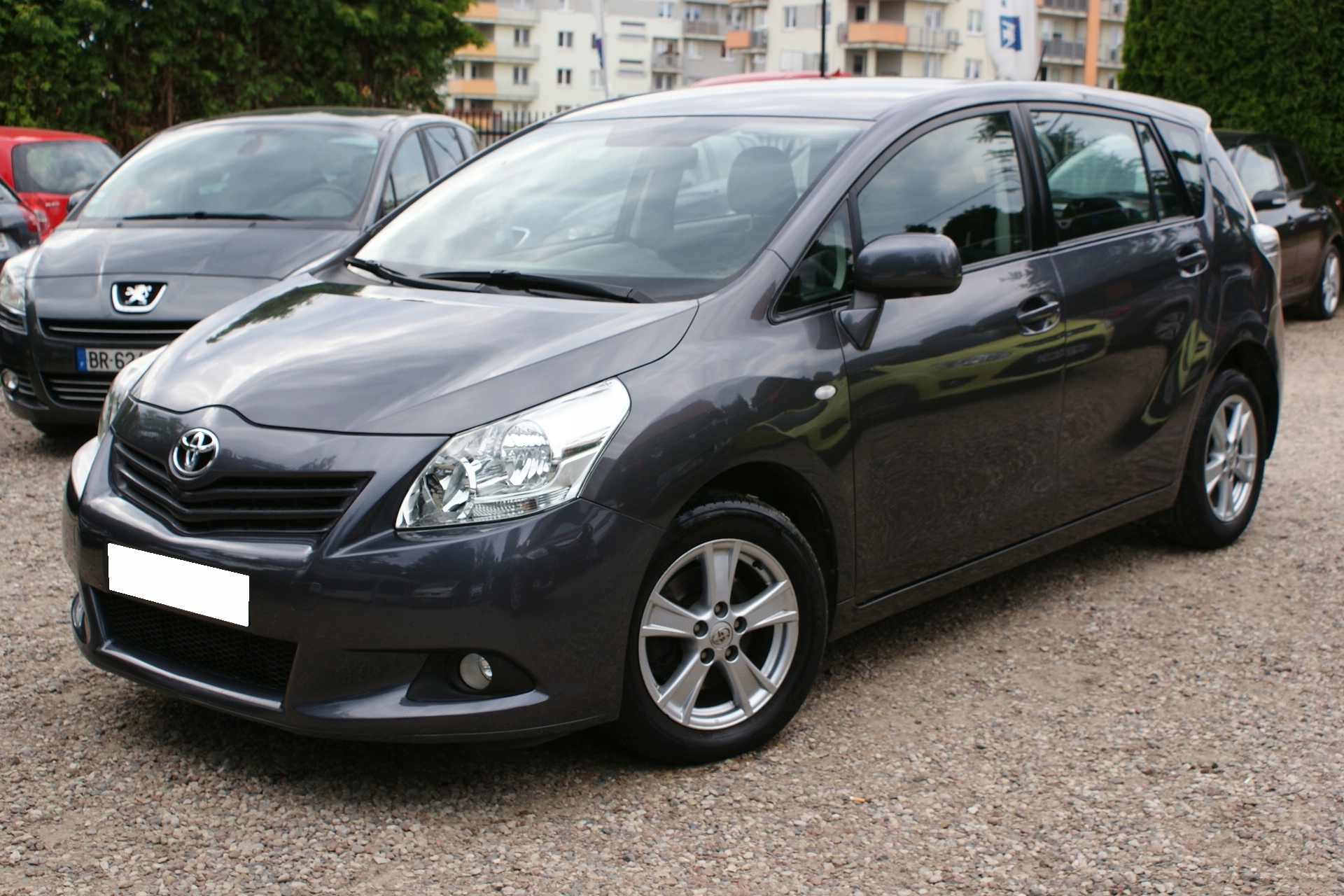 Toyota б у. Toyota Verso 2010. Toyota Corolla Verso 2010. Toyota Verso 2. Тойота Королла версо 2010.