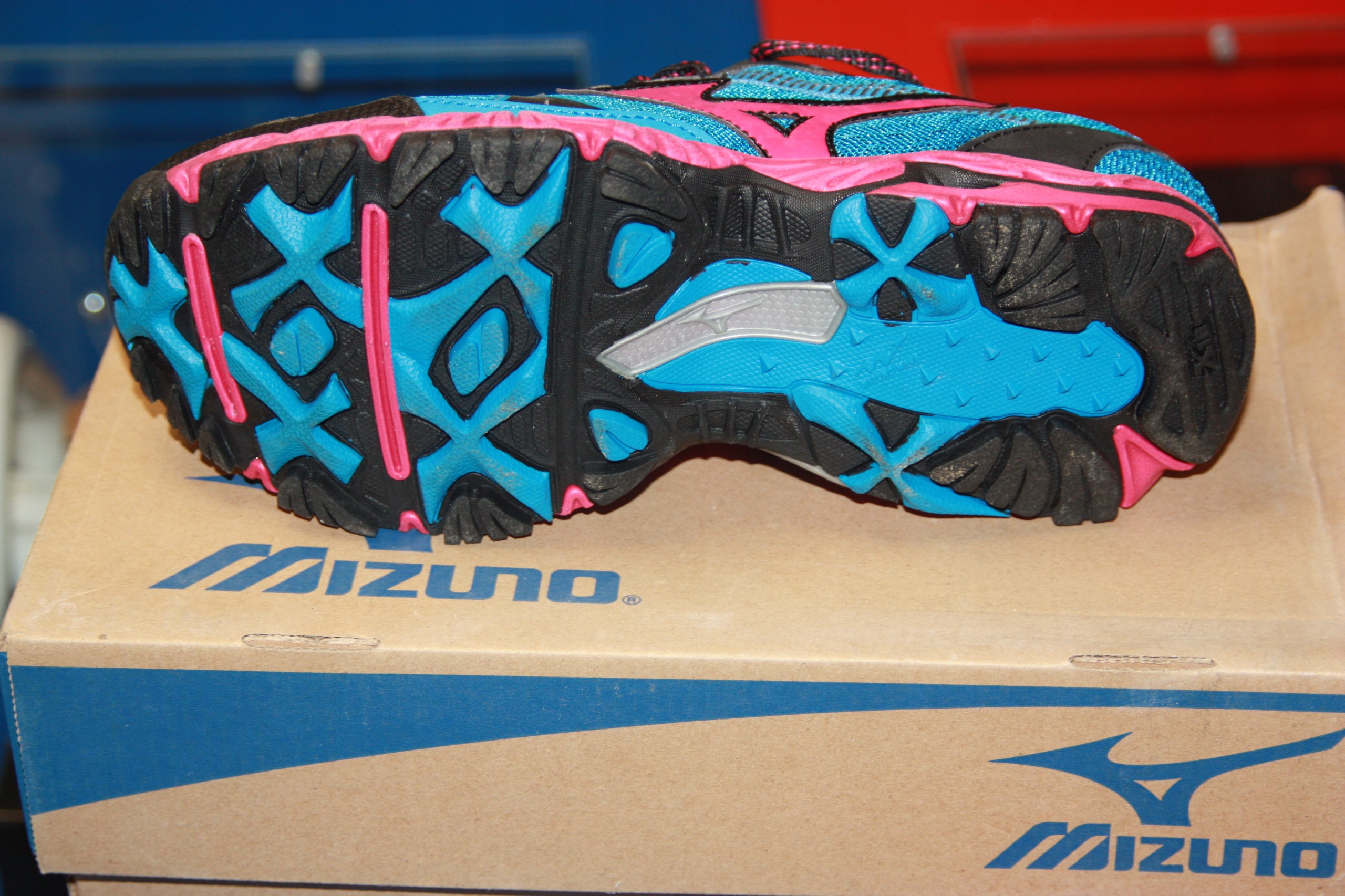 mizuno wave ascend 8