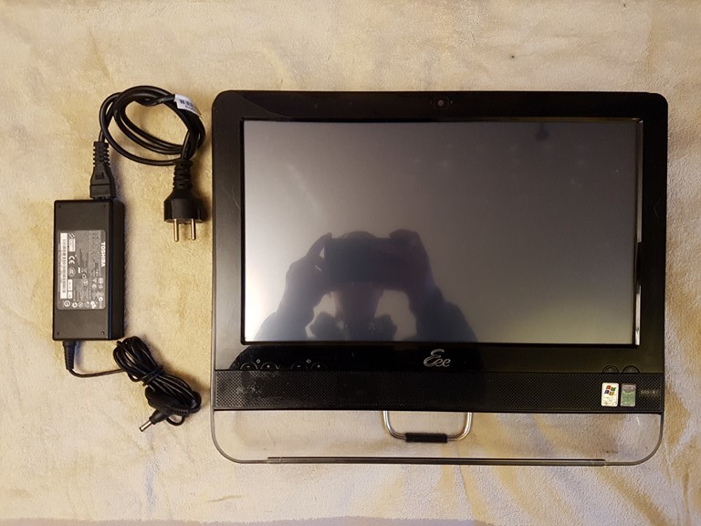KOMPUTER ALL IN ONE ASUS Eee Top  ET-1602C