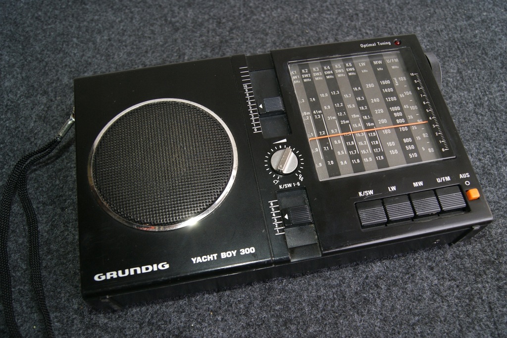 grundig yacht boy 300 radio