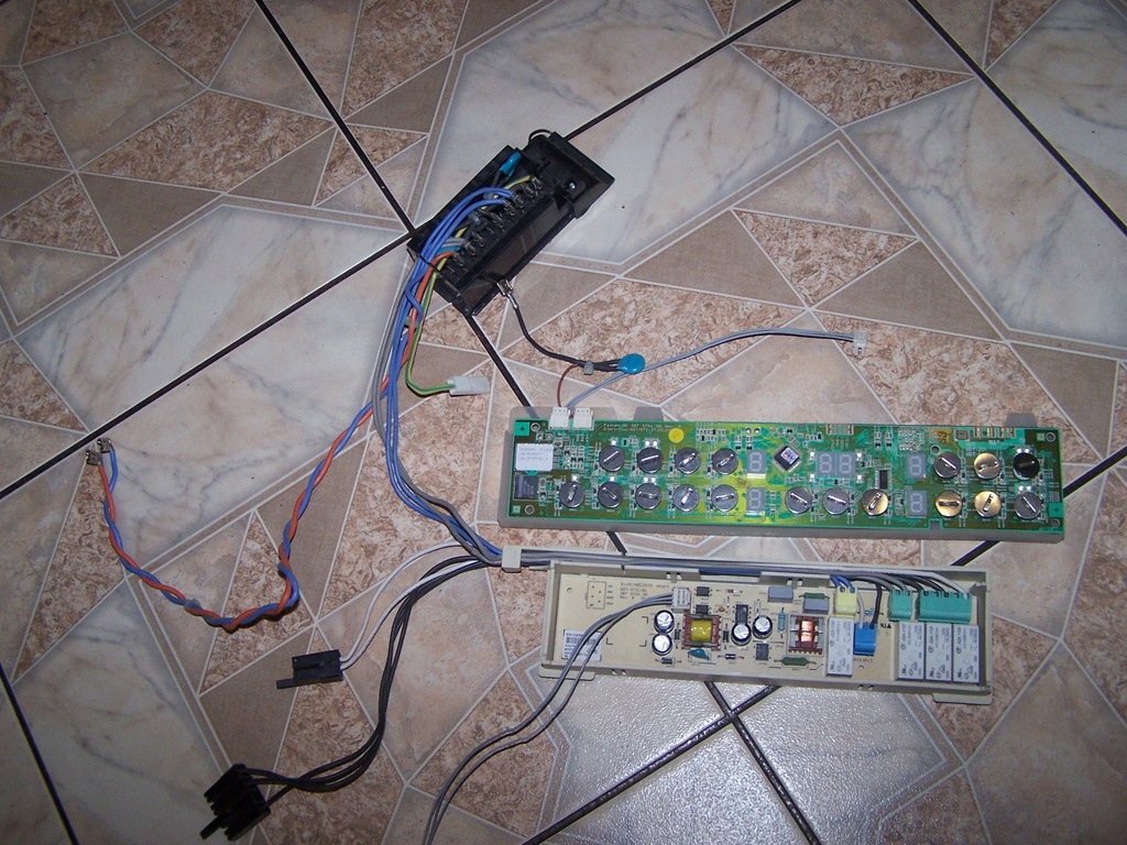 Nr 9 Ster Sensor Płyty ELECTROLUX EHD-60100P