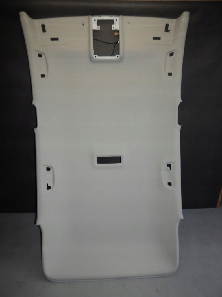 VW GOLF SPORTSVAN PODSUFITKA 510867501A