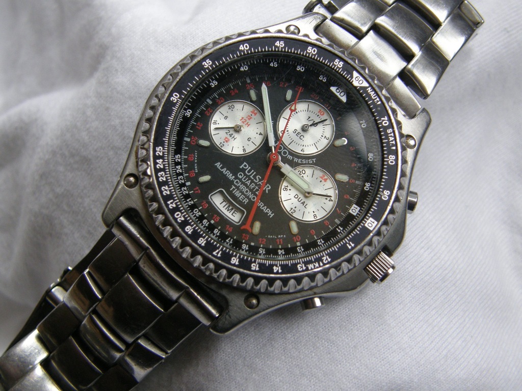 pulsar quartz alarm chronograph timer