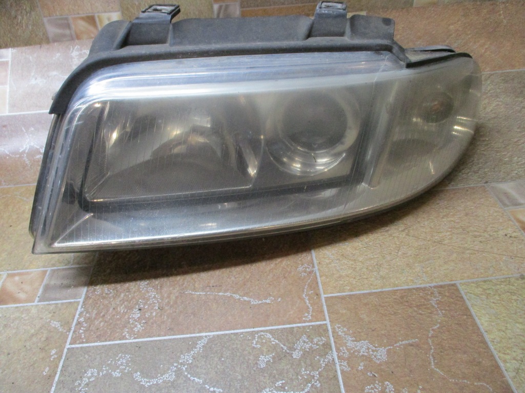 AUDI A4 B5 LIFT LAMPA LEWA PRZEDNIA EUROPA ZMATOWI