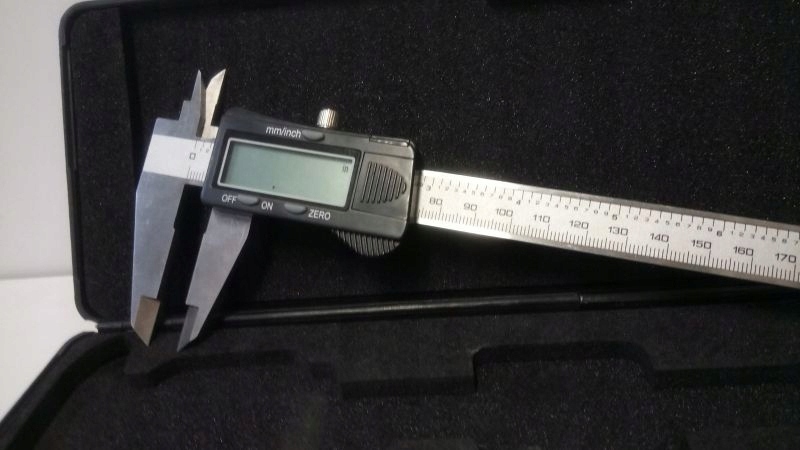 SUWMIARKA ELEKTRONICZNA STAINLESS HARDENED/ETUI