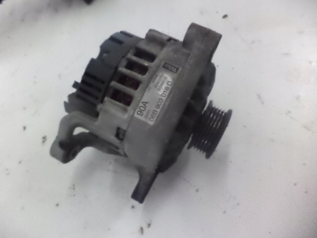 VW PASSAT B5 ALTERNATOR 2.0 8V AZM