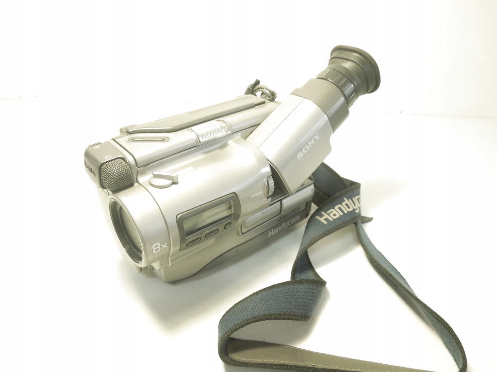 Kamera video Hi8 SONY Handycam CCD-TR8E PAL (V061)