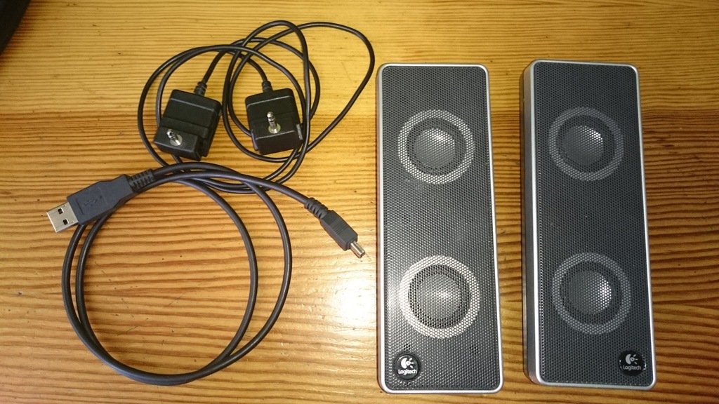 GŁOŚNIKI Logitech KOMPUTER V10 S-0194B USB 2.0