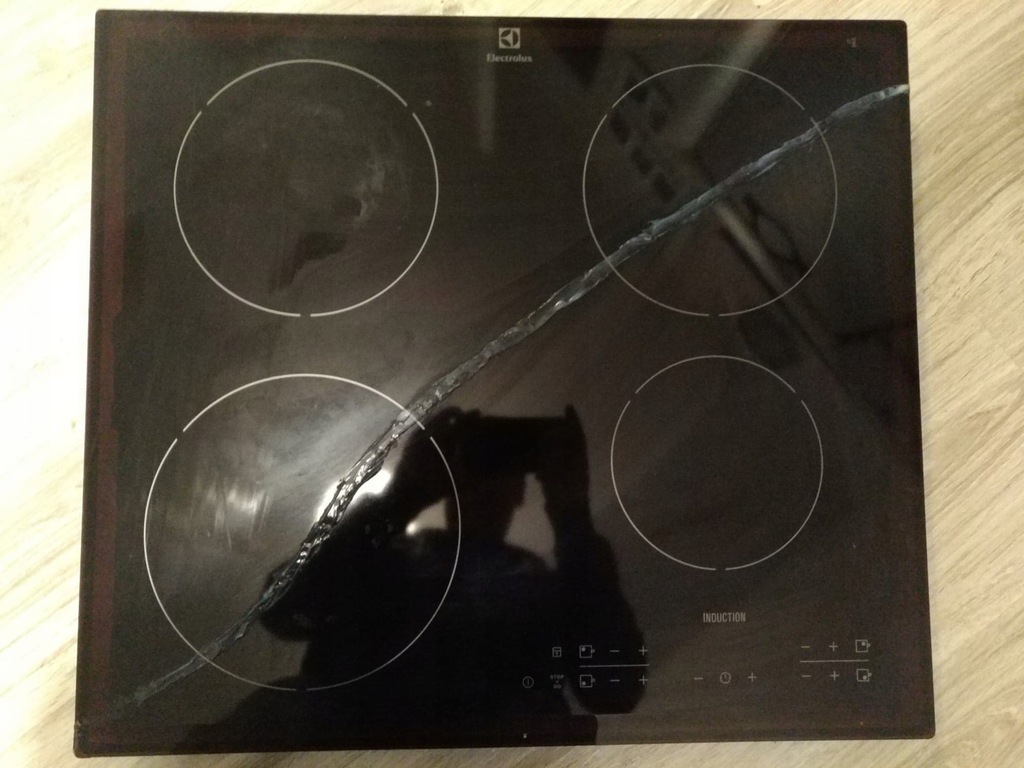 płyta indukcyjna electrolux EHH16340- uszkodzona