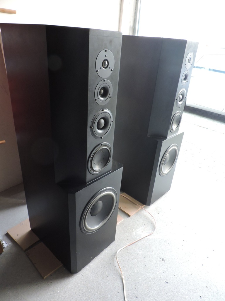 Dynaudio Axis 5 + focal cabel 100kg szt.