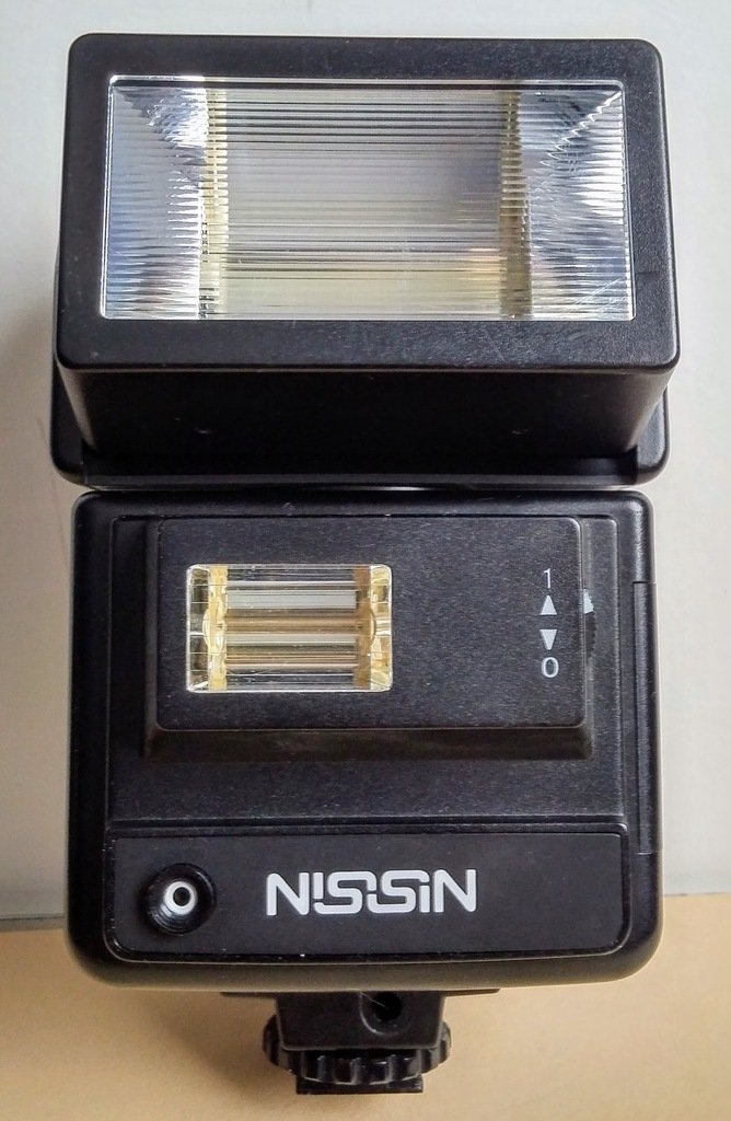 Lampa błyskowa NISSIN 360TW dwupalnikowa świetna