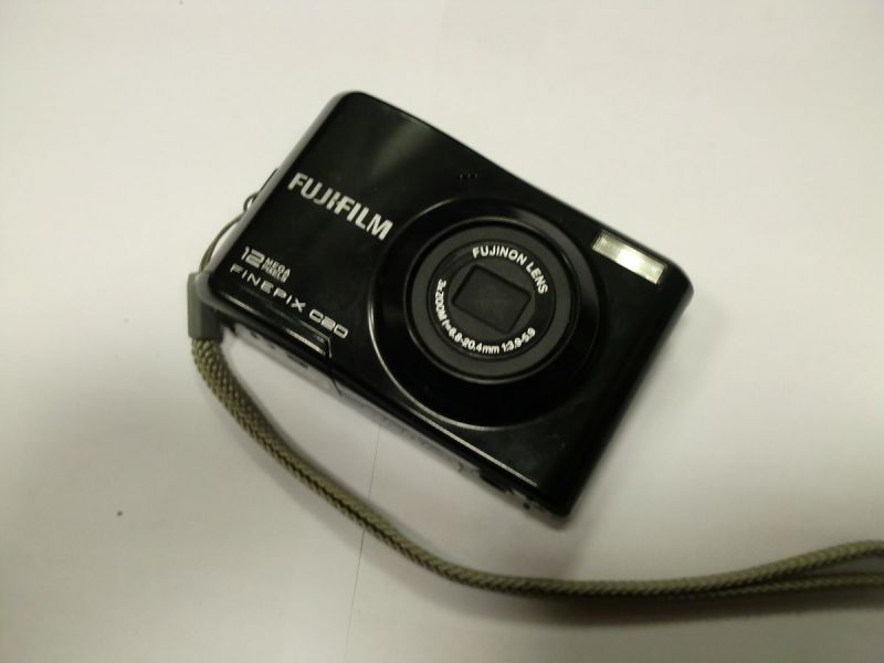 APARAT FUJIFILM FINEPIX C20 12MPX, 3 X ZOOM OPT.