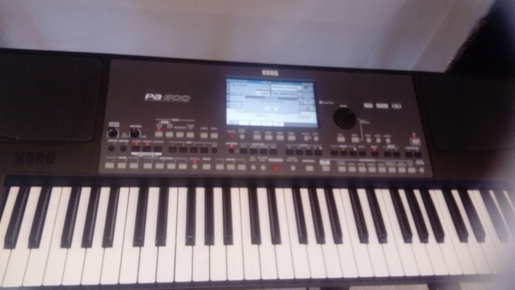 Sprzedam Keyboarda Korg Pa 600 - Jak Nowy