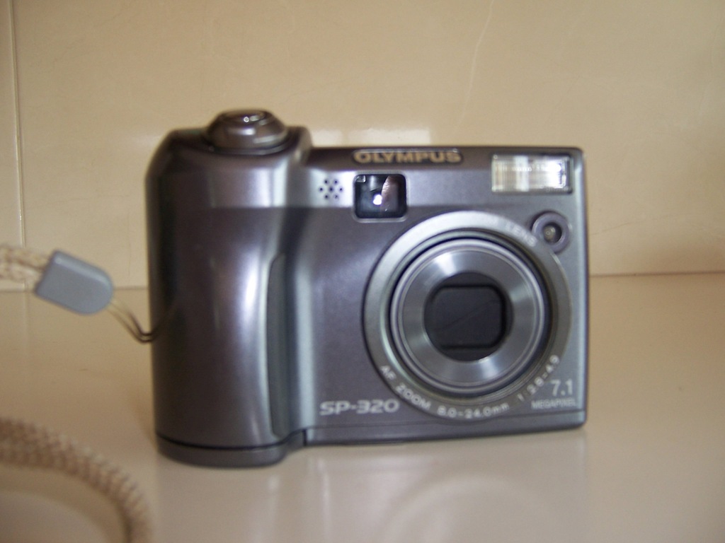 Aparat fotograficzny OLYMPUS SP - 320