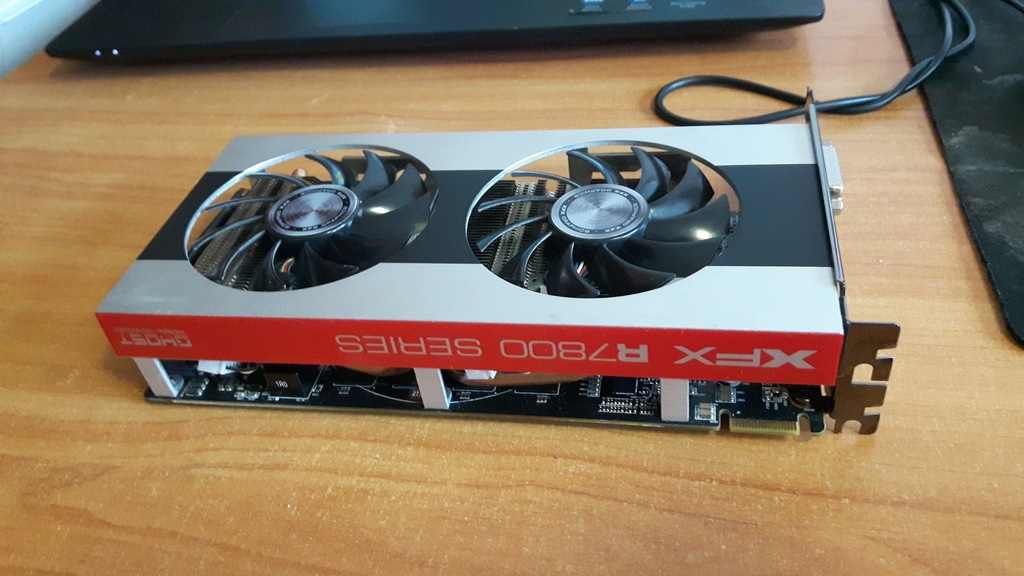 AMD RADEON 7850/860M 2GB D5 2XmDP HDMI 2XDVI