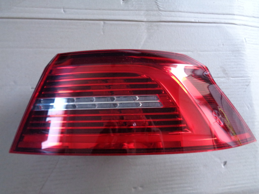 Vw Passat B Lampa Tylna Prawa Sedan Led G